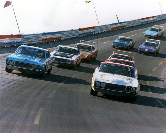 race-track-small.jpg